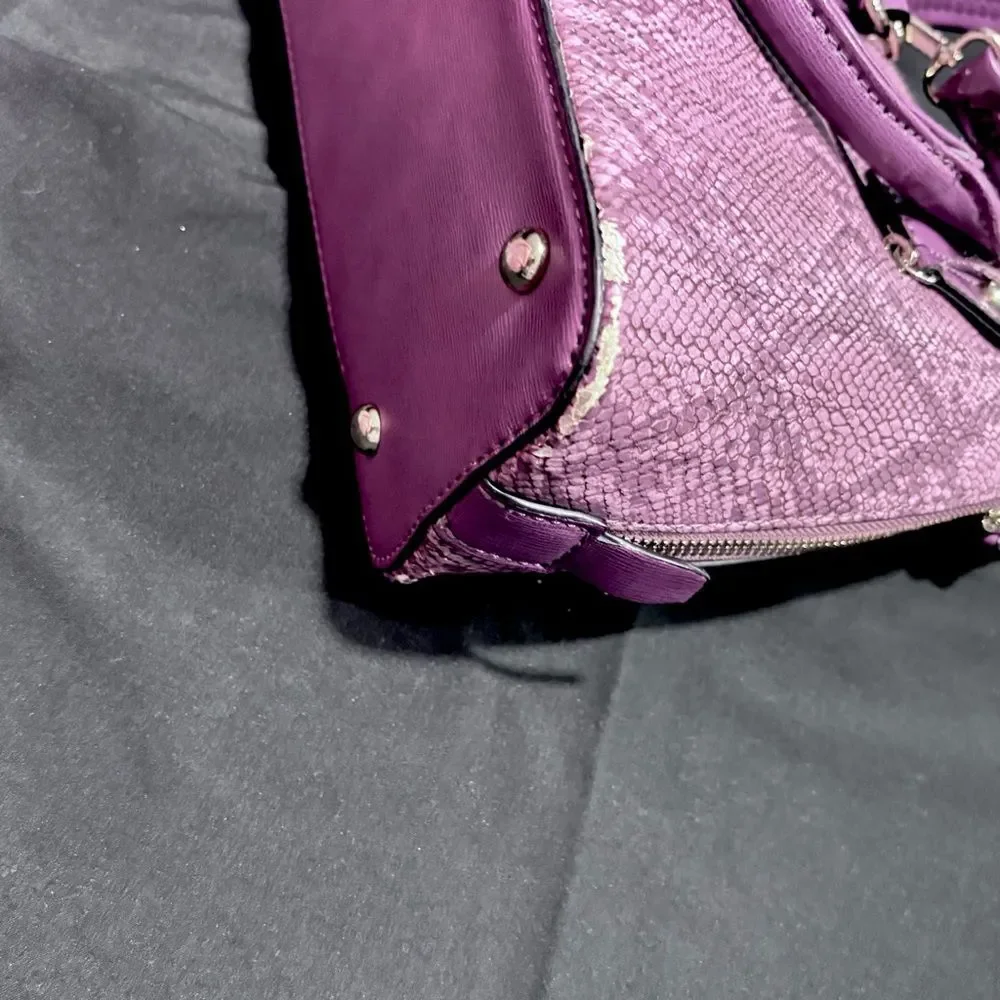 Purple Snakeskin Women's Adjustable Strap Crossbody Purse Handbag Pockets Medium